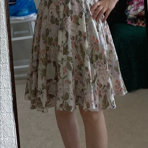 Silk dress Size 6, new without tag - Picture 7 of 10